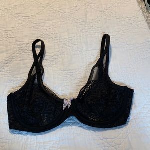 Victoria’s Secret Body by Victoria unlined demi